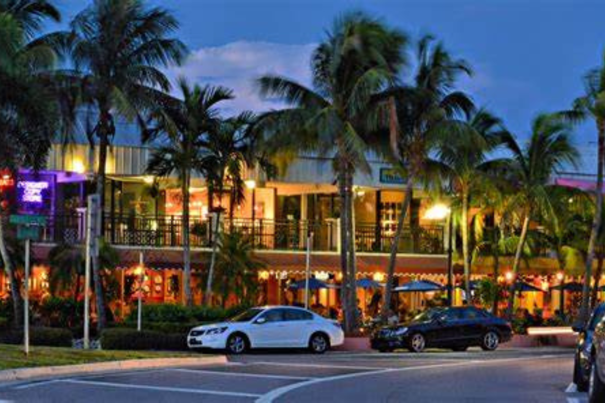 Shopping at St. Armands Circle