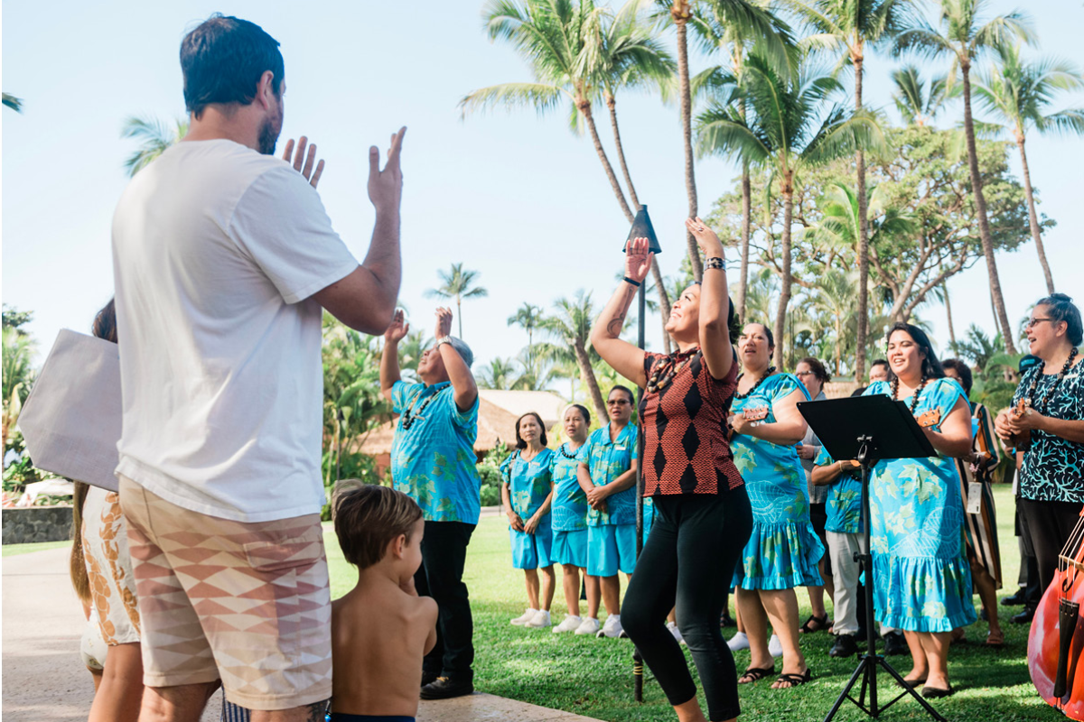 #AlohaFridayLive!
