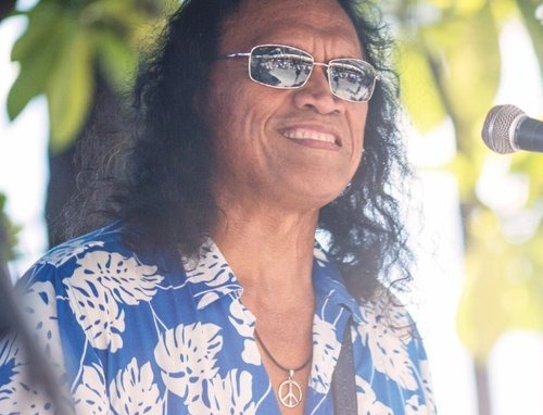 Duke's on Sunday with Henry Kapono